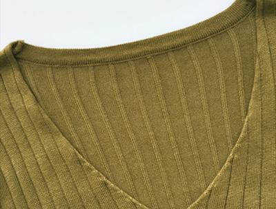 фото 4 Тонкий джемпер с v-образным вырезом