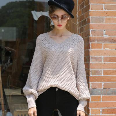 купить Пуловер с v-образным вырезом